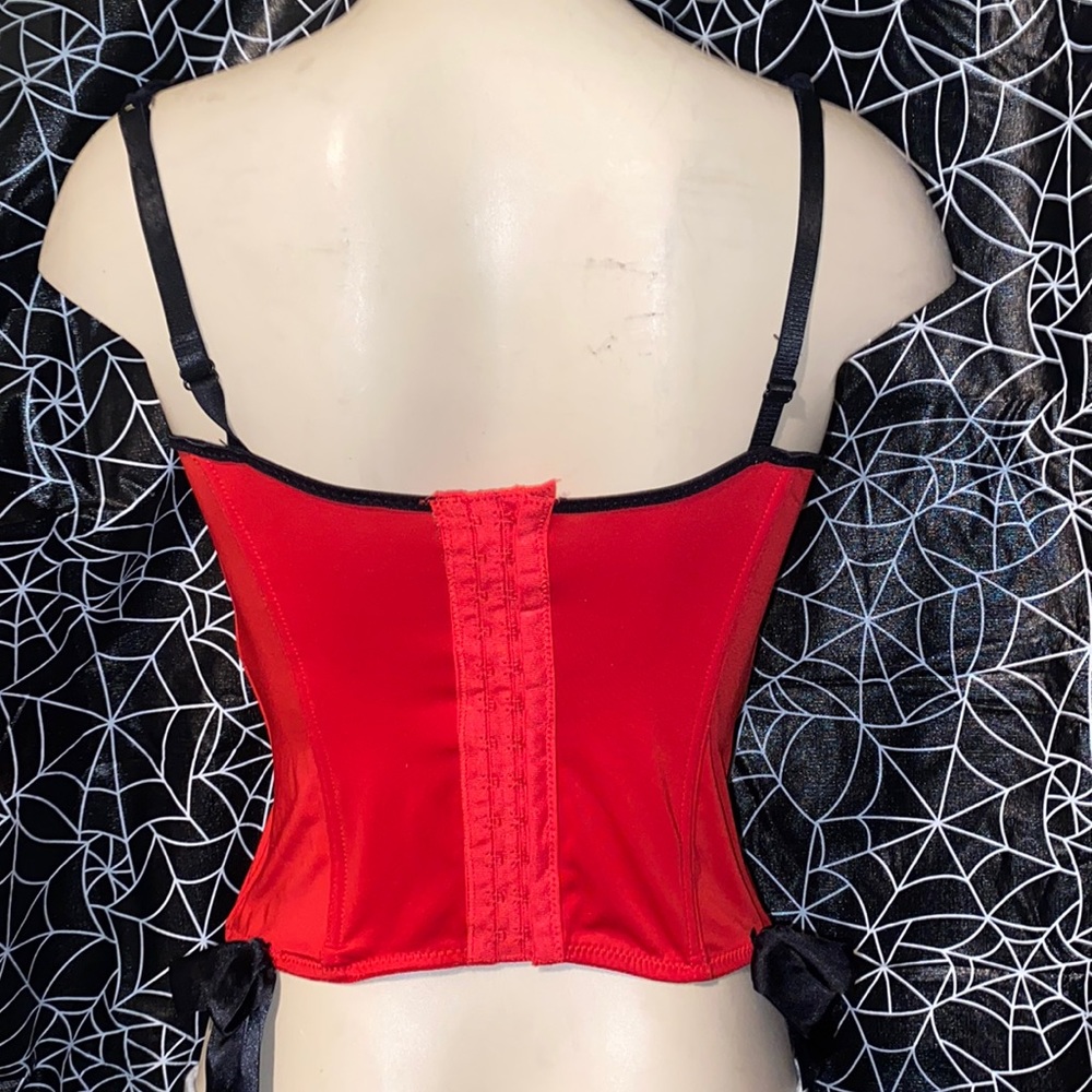 Morbid Threads Red Corset - Picture 3 of 5